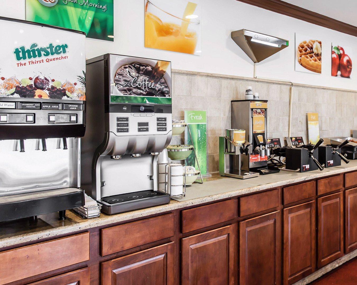 Quality Inn & Suites Quakertown-Allentown Bagian luar foto
