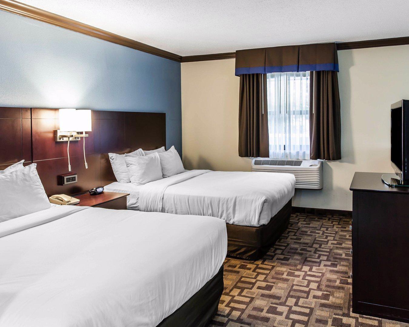 Quality Inn & Suites Quakertown-Allentown Bagian luar foto