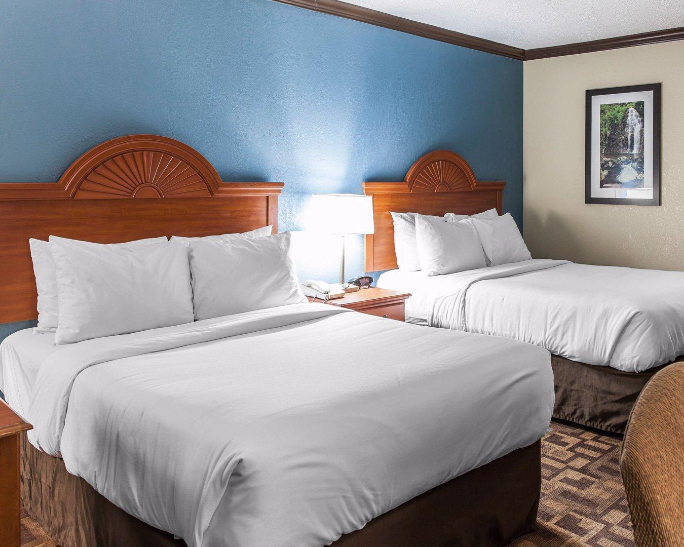 Quality Inn & Suites Quakertown-Allentown Bagian luar foto
