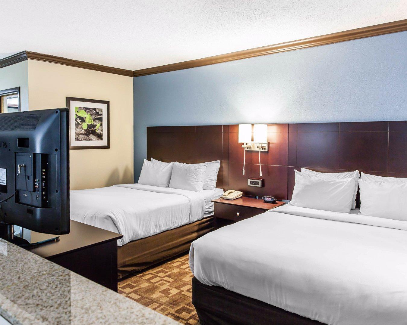 Quality Inn & Suites Quakertown-Allentown Bagian luar foto